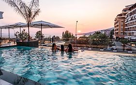 Hotel Oasis